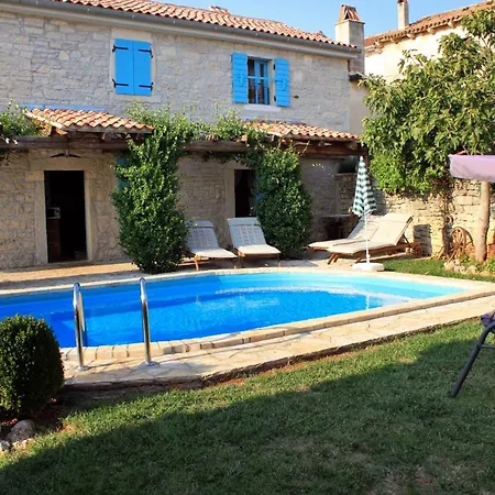 Family Friendly House With A Swimming Pool Zgrabljici, Istria - Sredisnja Istra - 3353 Casa de Férias