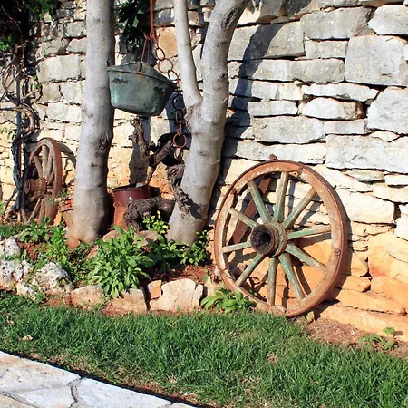 Family Friendly House With A Swimming Pool Zgrabljici, Istria - Sredisnja Istra - 3353 Vošteni